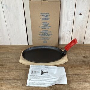 New Avon Cast Iron Fajita Skillet Set